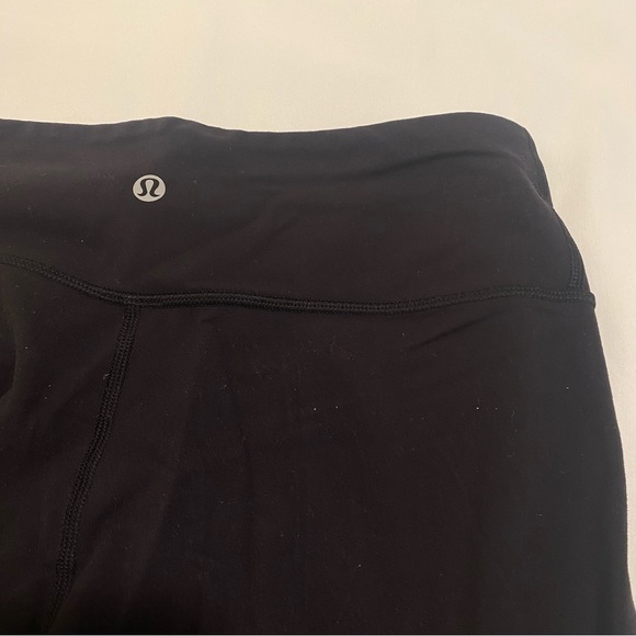 Lululemon Wunder Under Black Leggings - Picture 2 of 3